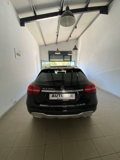 Mercedes-Benz GLA SUV 200 d Sport (9)
