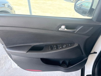 Hyundai Tucson 1.7 CRDi Sound Edition (16)