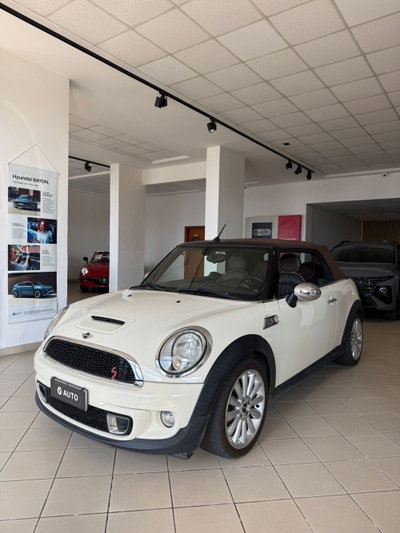 MINI Mini Cabrio 1.6 16V Cooper S Cabrio (2)