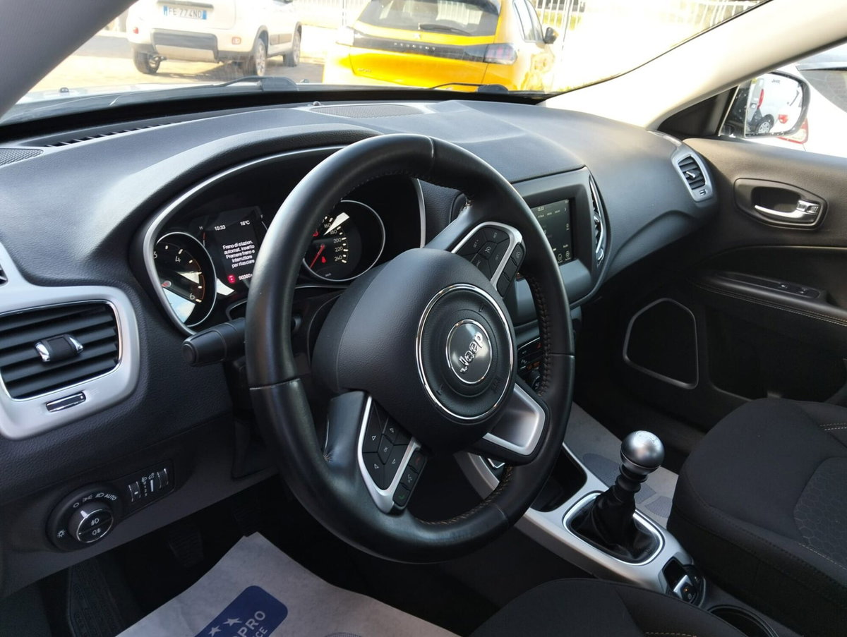 Jeep Compass 1.6 Multijet II 2WD Longitude (10)