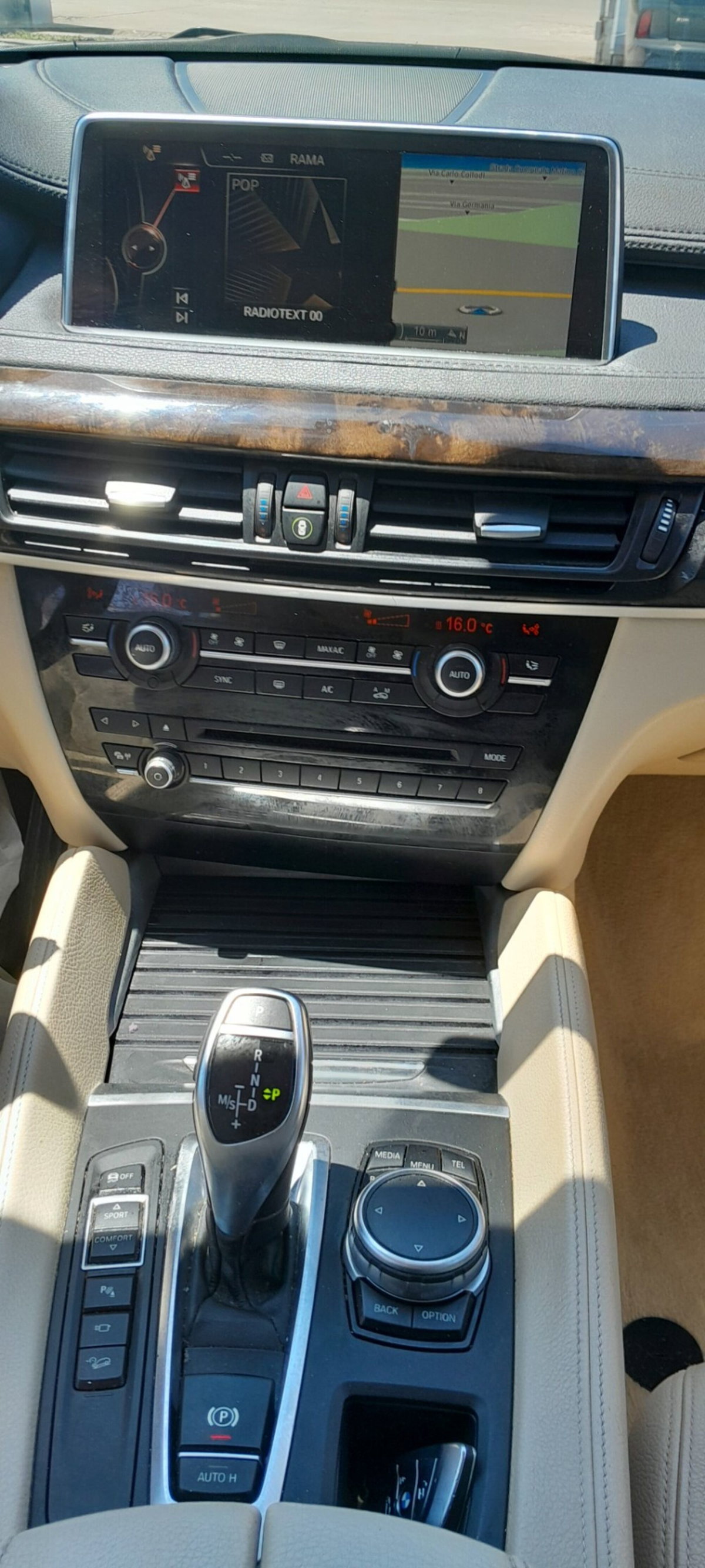 BMW X6 xDrive30d 258CV Extravagance (20)