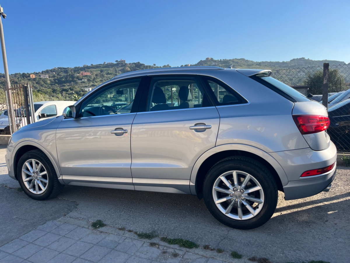 Audi Q3 2.0 TDI 150 CV quattro (15)