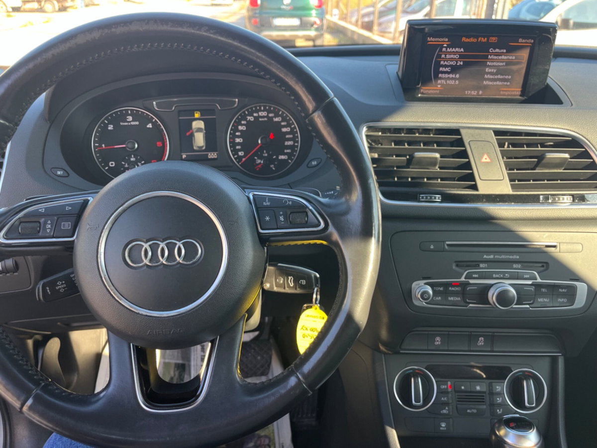 Audi Q3 2.0 TDI 150 CV quattro (9)