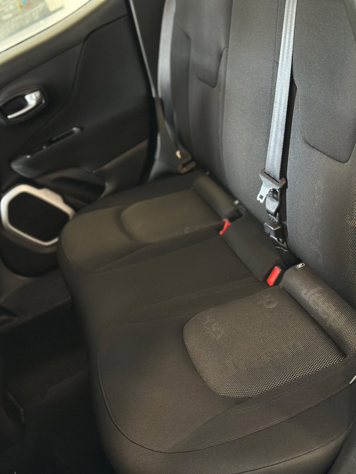 Jeep Renegade 1.6 Mjt 120 CV Longitude (9)