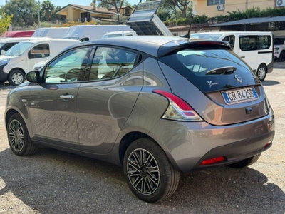 Lancia Ypsilon 1.0 FireFly 5 porte S&S Hybrid Gold Plus (4)