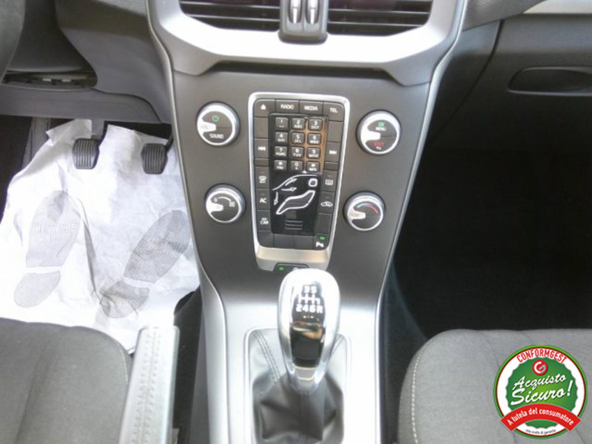 Volvo V40 D2 Kinetic (18)