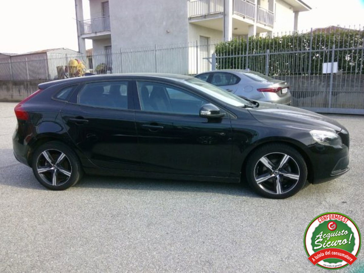 Volvo V40 D2 Kinetic (6)