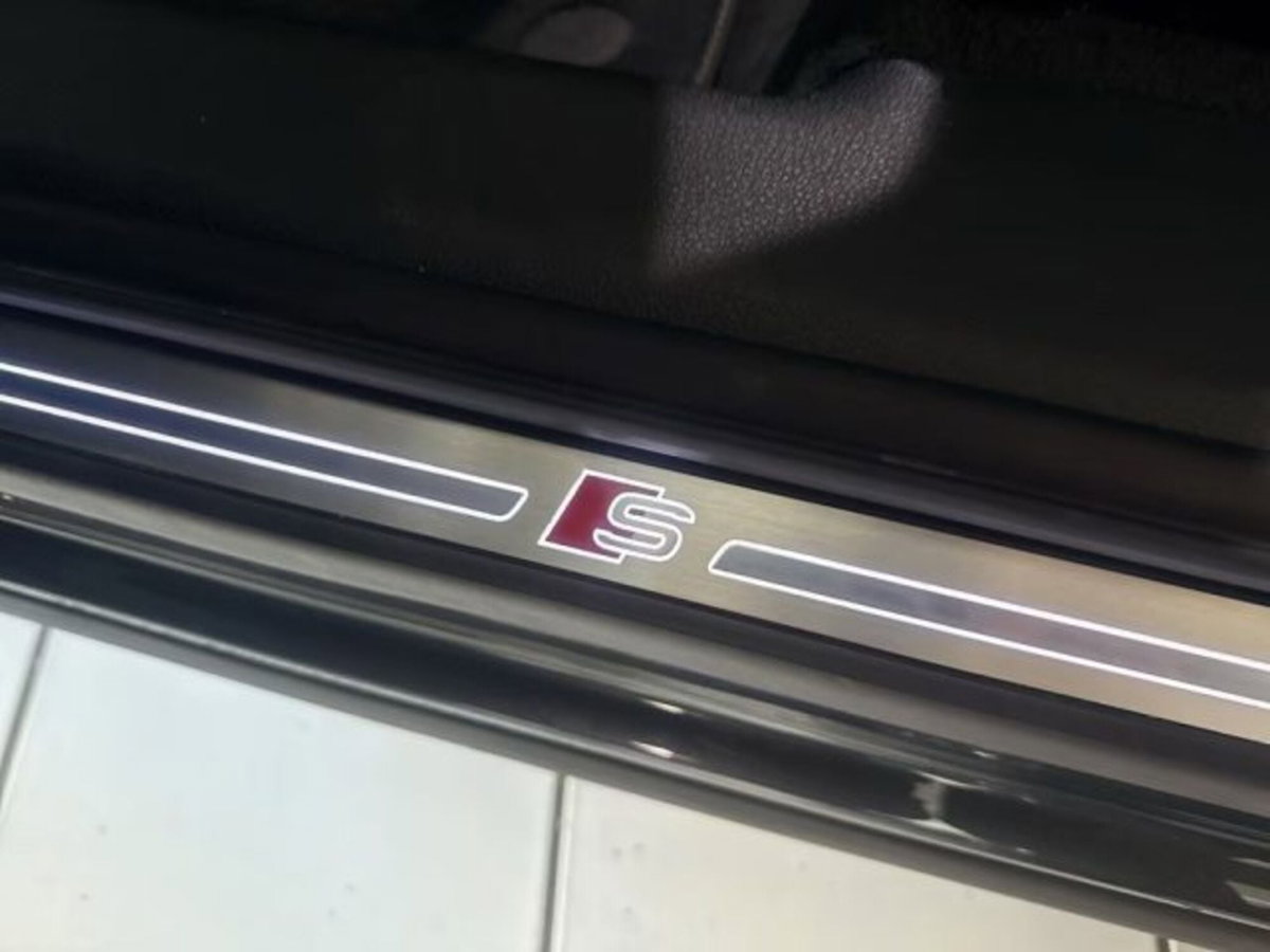 Audi Q3 Sportback 35 TDI quattro S tronic S line edition (13)