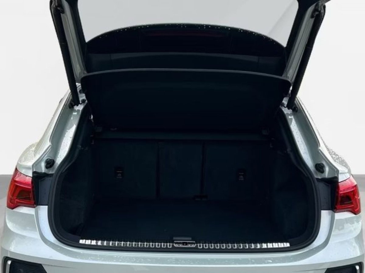 Audi Q3 Sportback 35 TDI quattro S tronic S line edition (15)