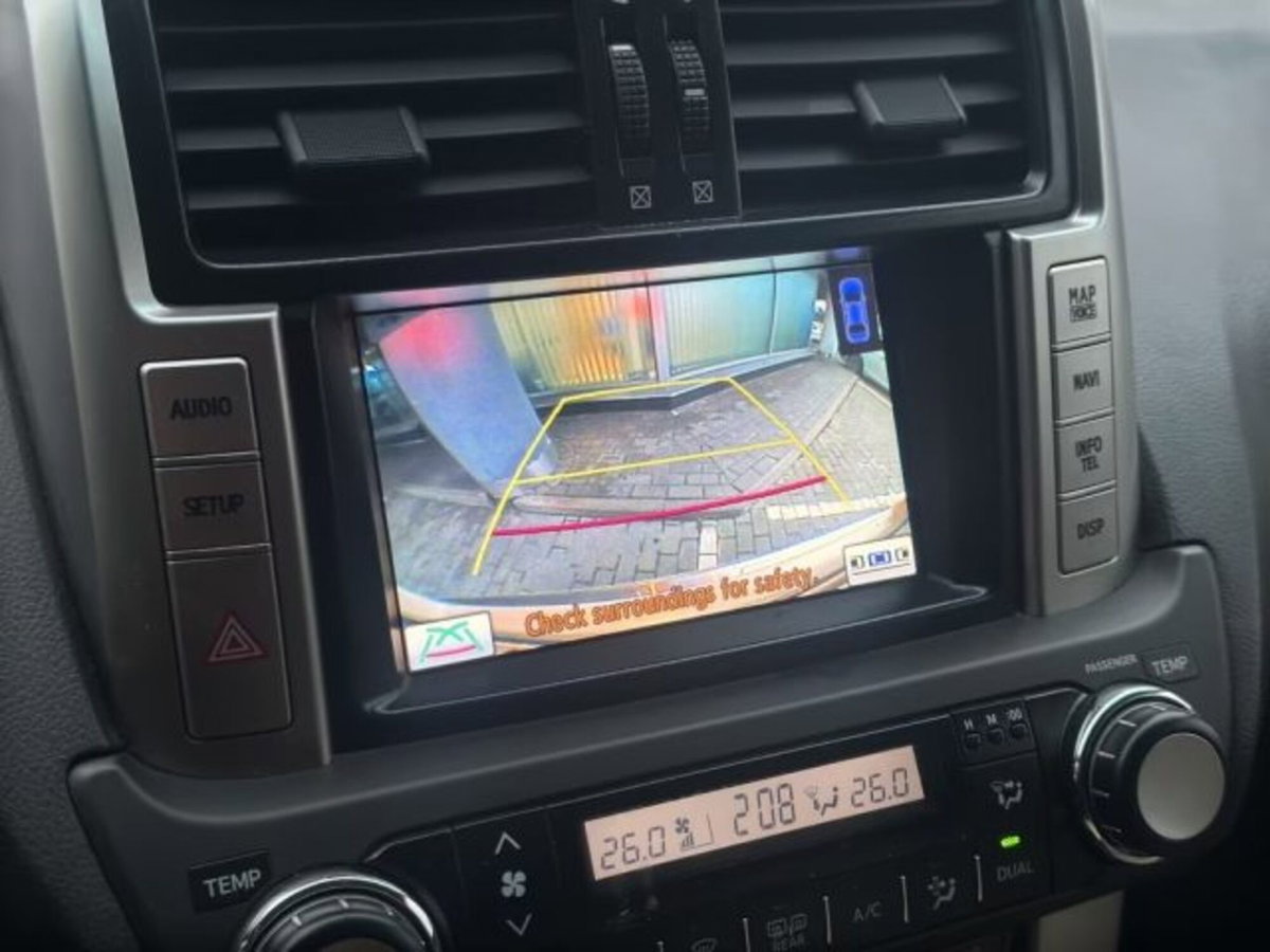 Toyota Land Cruiser 3.0 D4-D 5 porte Executive Plus (10)