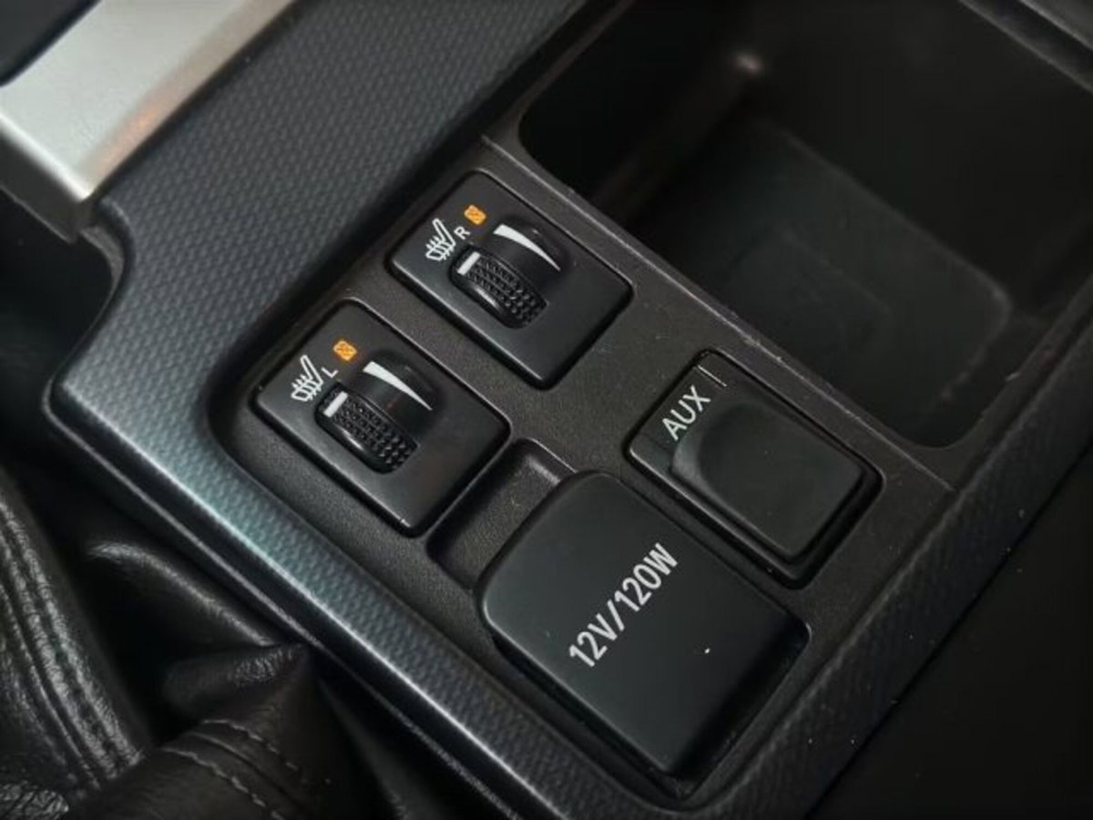 Toyota Land Cruiser 3.0 D4-D 5 porte Executive Plus (14)