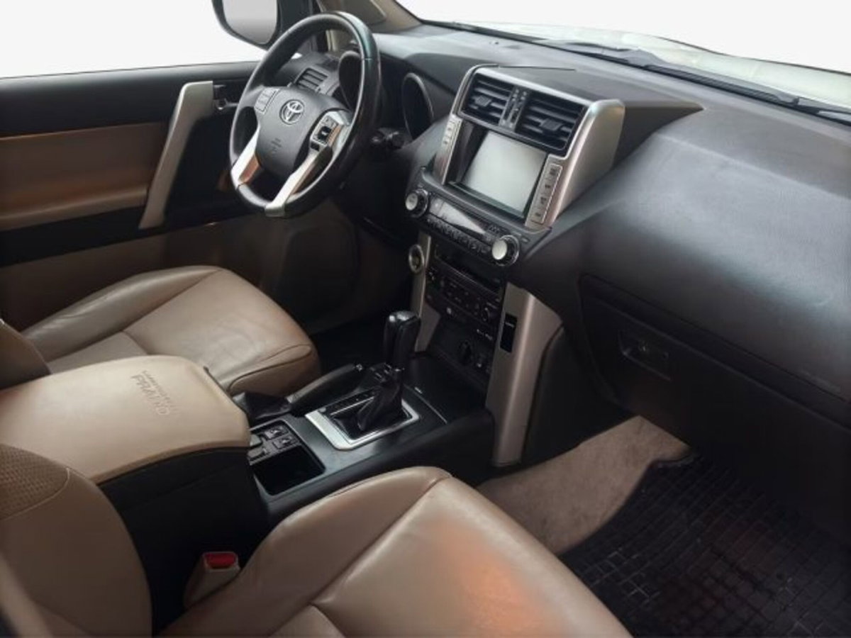 Toyota Land Cruiser 3.0 D4-D 5 porte Executive Plus (5)