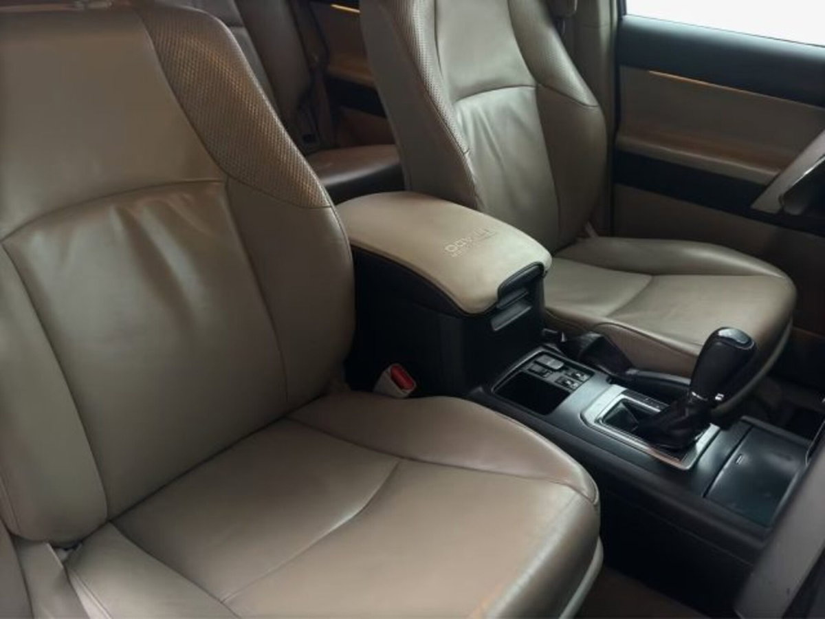 Toyota Land Cruiser 3.0 D4-D 5 porte Executive Plus (6)