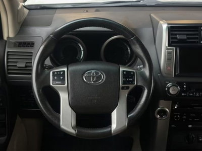 Toyota Land Cruiser 3.0 D4-D 5 porte Executive Plus (8)