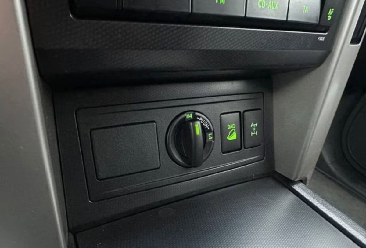 Toyota Land Cruiser 3.0 D4-D 5 porte (15)