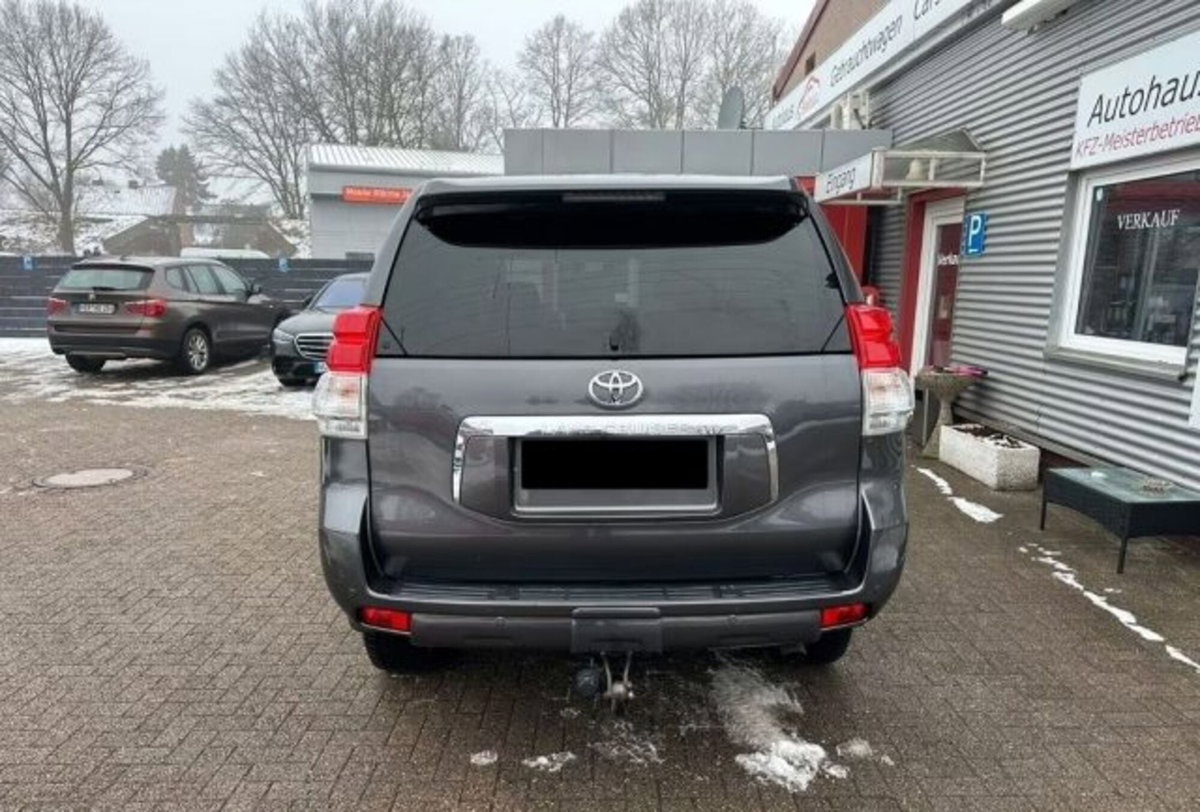 Toyota Land Cruiser 3.0 D4-D 5 porte (5)