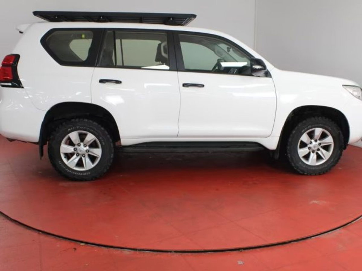 Toyota Land Cruiser 2.8 D4-D 5 porte Active (16)