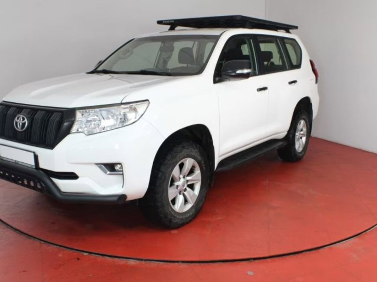 Toyota Land Cruiser 2.8 D4-D 5 porte Active (2)