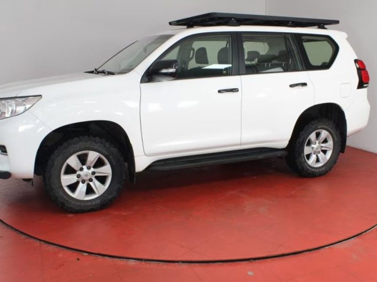 Toyota Land Cruiser 2.8 D4-D 5 porte Active (4)