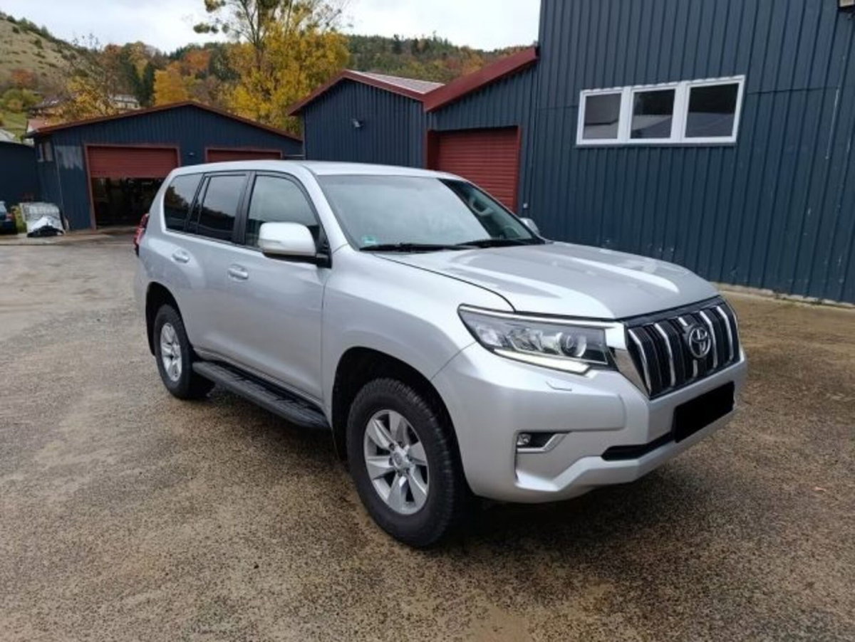 Toyota Land Cruiser 2.8 D4-D 5 porte Active (8)