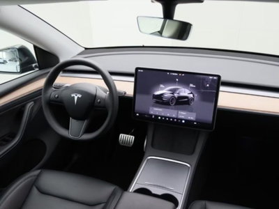 Tesla Model Y Performance awd (11)