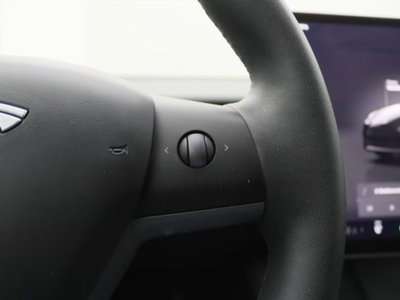 Tesla Model Y Performance awd (18)