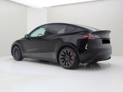 Tesla Model Y Performance awd (4)