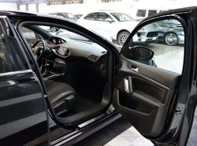Peugeot 308 PureTech Turbo 130 S&S GT Line (4)