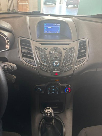 Ford Fiesta 1.2 82 CV 5 porte Titanium (13)