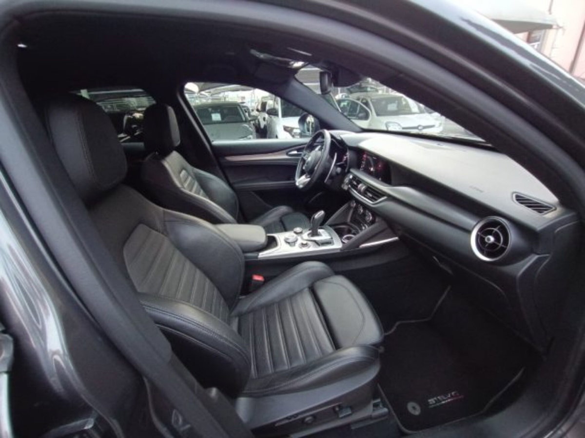 Alfa Romeo Stelvio Stelvio 2.2 Turbodiesel 210 CV AT8 Q4 Veloce (12)