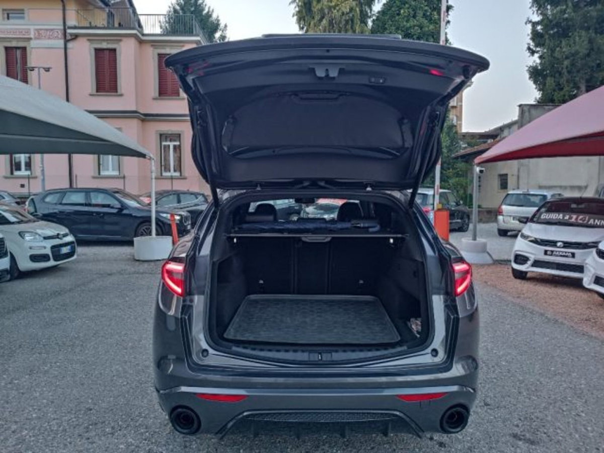 Alfa Romeo Stelvio Stelvio 2.2 Turbodiesel 210 CV AT8 Q4 Veloce (9)