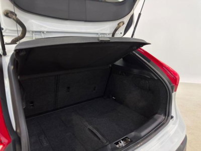 Volvo V40 Cross Country D2 Geartronic (14)