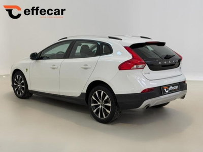 Volvo V40 Cross Country D2 Geartronic (4)