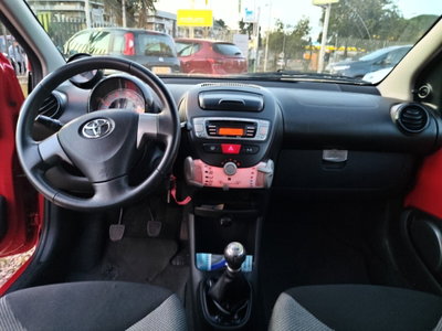 Toyota Aygo 1.0 12V VVT-i 5 porte Lounge Connect (9)