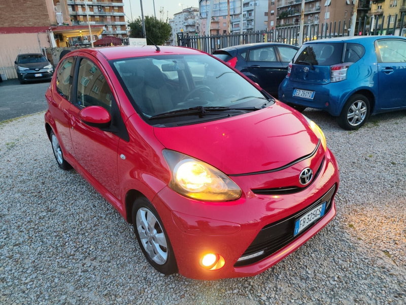 Toyota Aygo 1.0 12V VVT-i 5 porte Lounge Connect