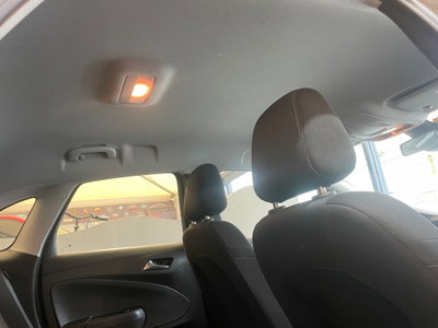 Opel Crossland X 1.2 12V Advance (14)