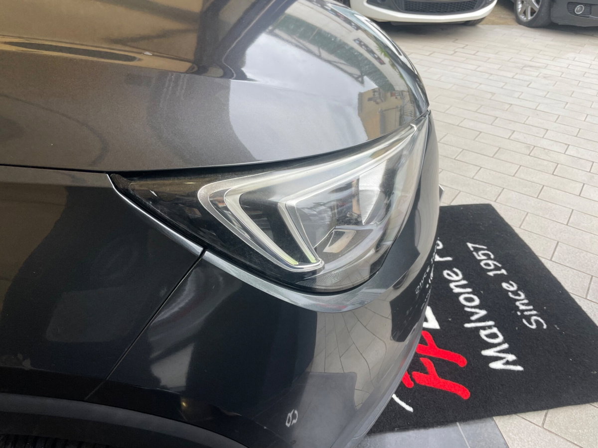 Opel Crossland X 1.2 12V Advance (8)