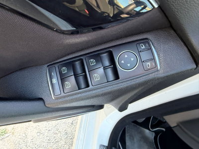 Mercedes-Benz Classe C 200 CDI BlueEFFICIENCY Elegance (15)