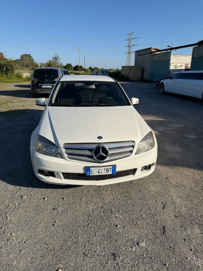 Mercedes-Benz Classe C 200 CDI BlueEFFICIENCY Elegance (8)