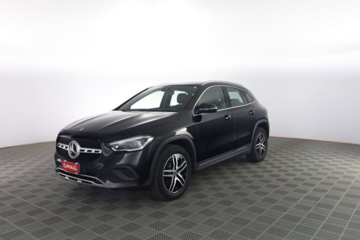 Mercedes-Benz CLA Shooting Brake 200 d Automatic 4Matic Shooting Brake Sport (8)