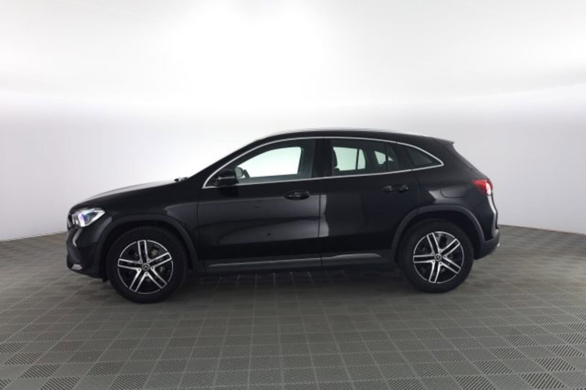 Mercedes-Benz CLA Shooting Brake 200 d Automatic 4Matic Shooting Brake Sport (7)