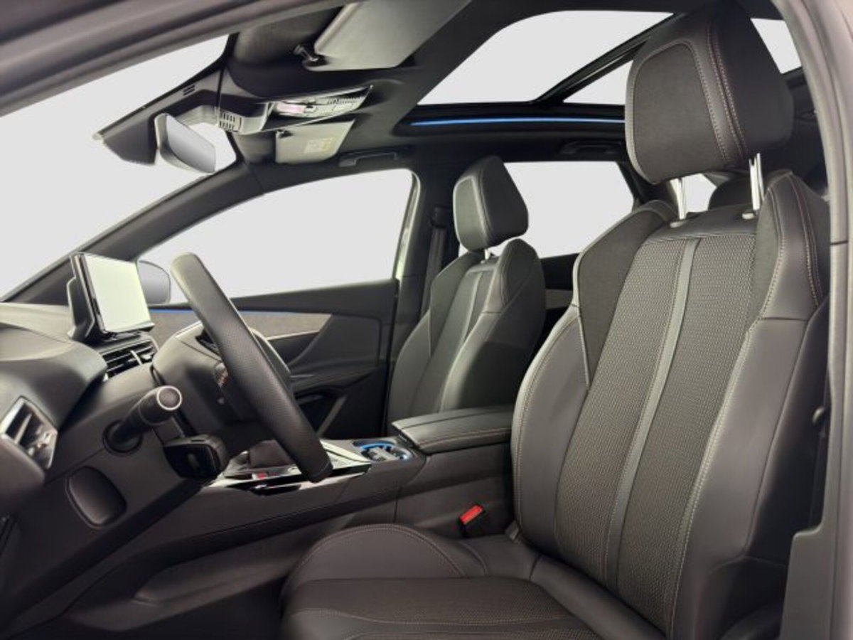 Peugeot 3008 PureTech Turbo 130 S&S GT (9)