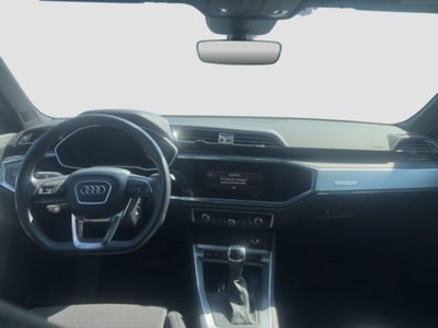 Audi Q3 Sportback 35 2.0 tdi Identity Black s-tronic (11)