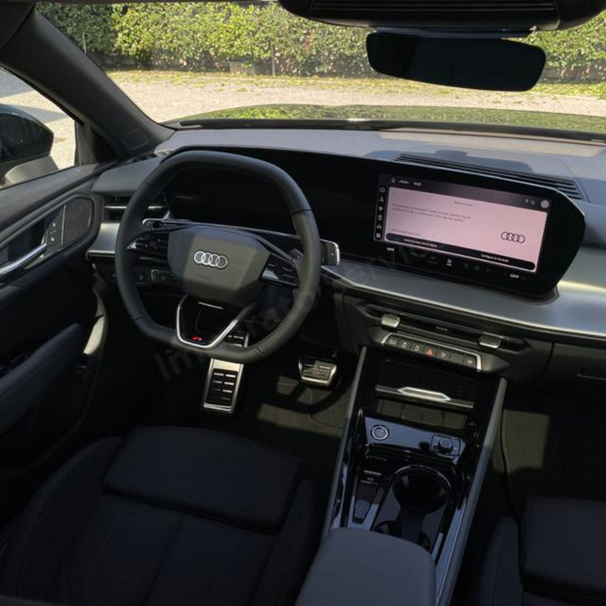 Audi Q3 2.0 TDI 150 CV S tronic S line Edition (12)