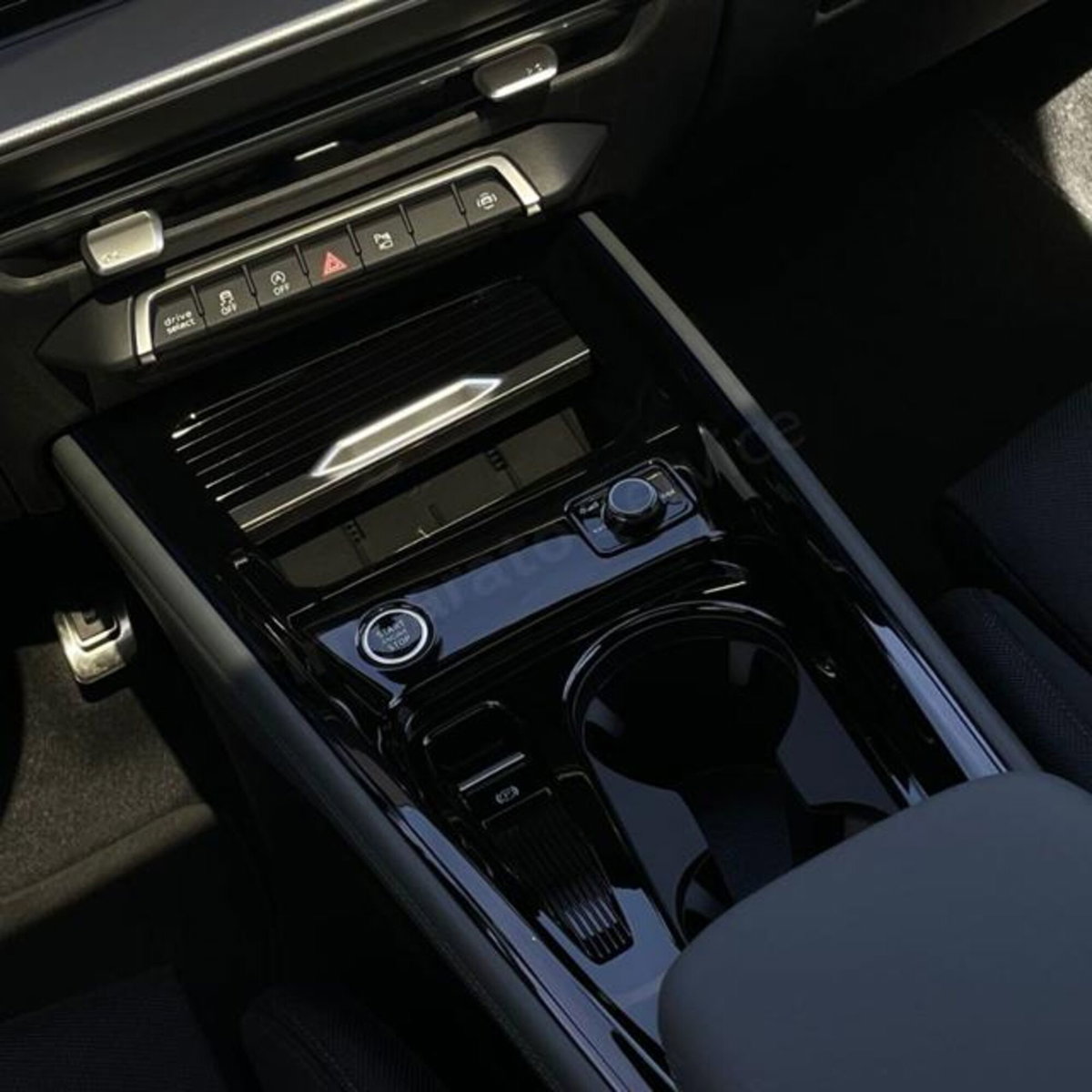 Audi Q3 2.0 TDI 150 CV S tronic S line Edition (13)