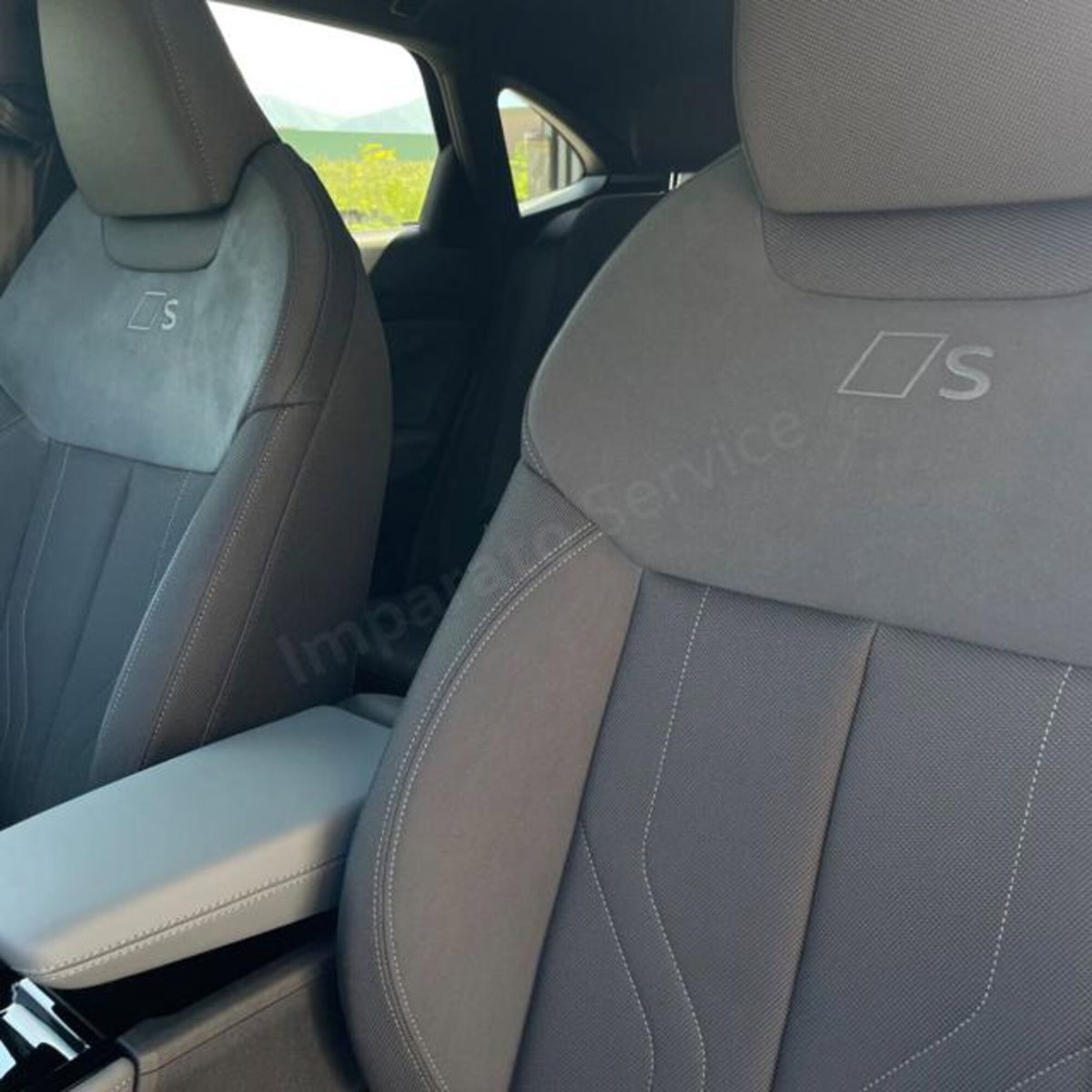 Audi Q3 2.0 TDI 150 CV S tronic S line Edition (18)