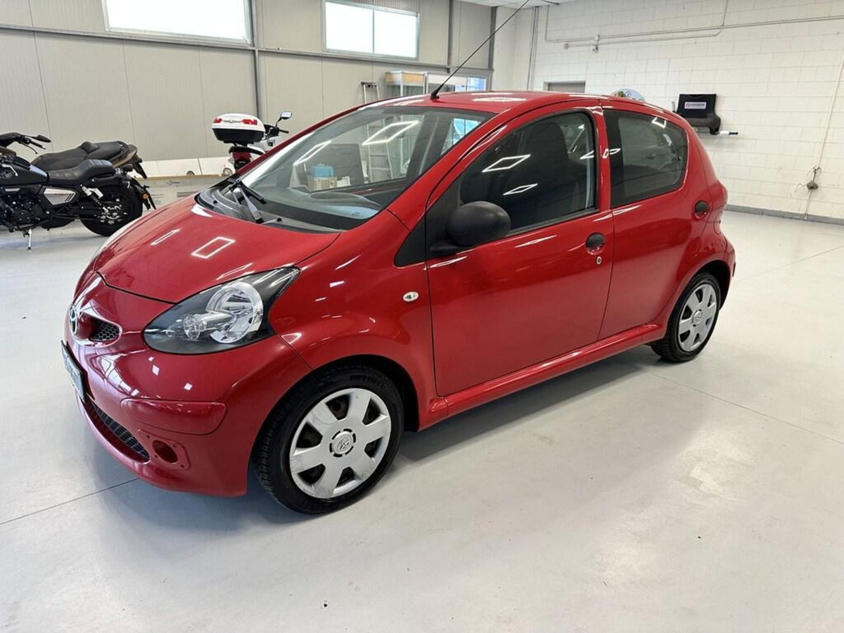 Toyota Aygo 1.0 12V VVT-i 5 porte Sol