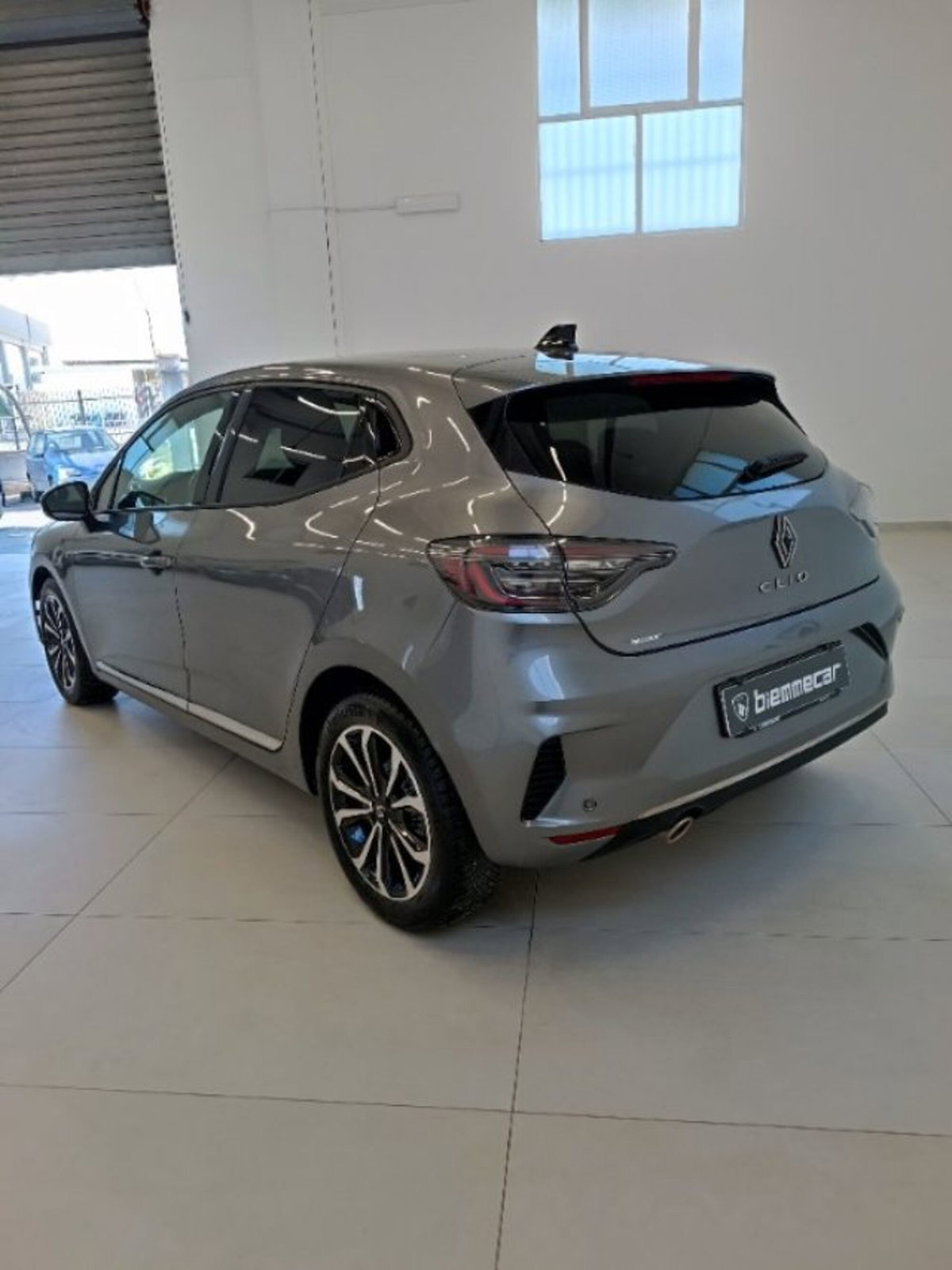Renault Clio TCe 90 CV 5 porte Techno (3)