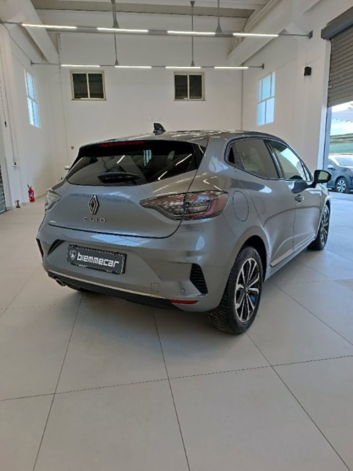 Renault Clio TCe 90 CV 5 porte Techno (4)