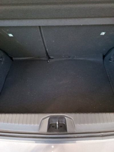 Renault Clio TCe 90 CV 5 porte Techno (9)